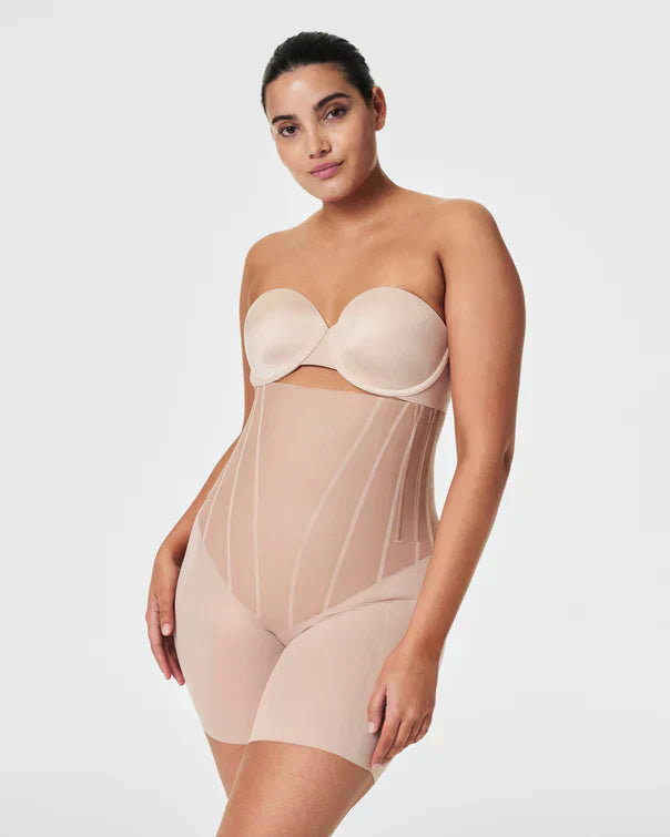 Guide to Women's Girdles: Shaping, Support, and Style