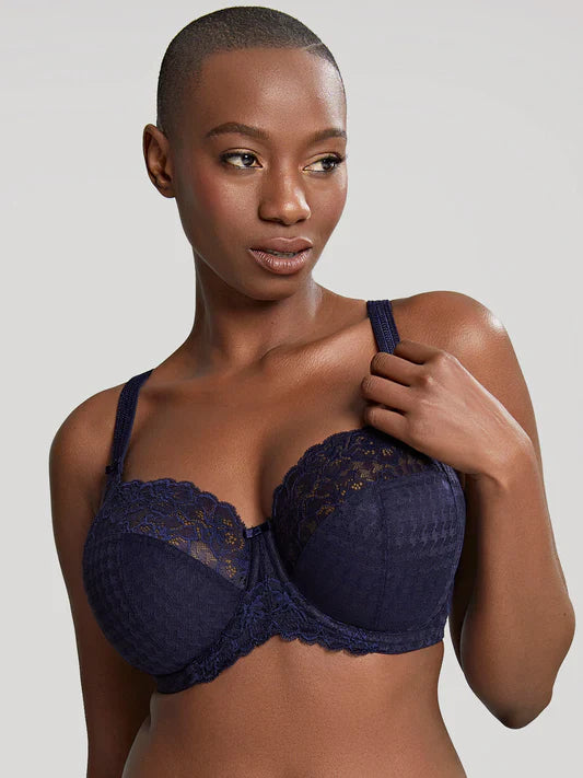 Find the Perfect Bras for Larger Busts: Supportive Solution