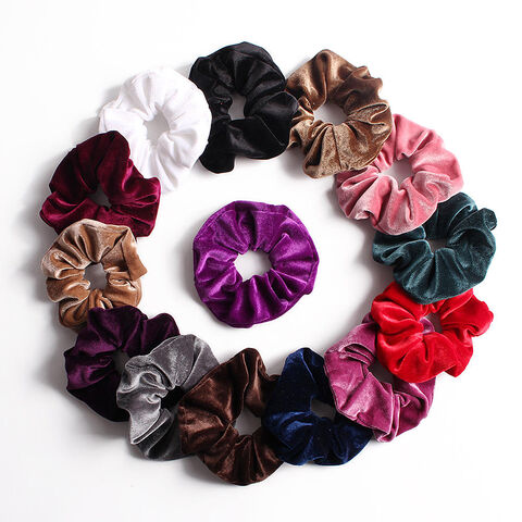 The Benefits of Shampooing and Scrunchie Wearing