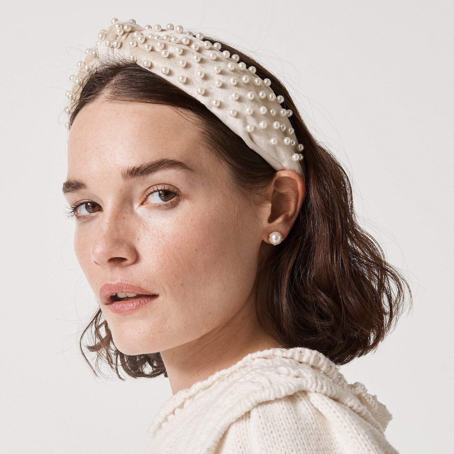 How Wear Headband: Top Stylish And Easy Ways