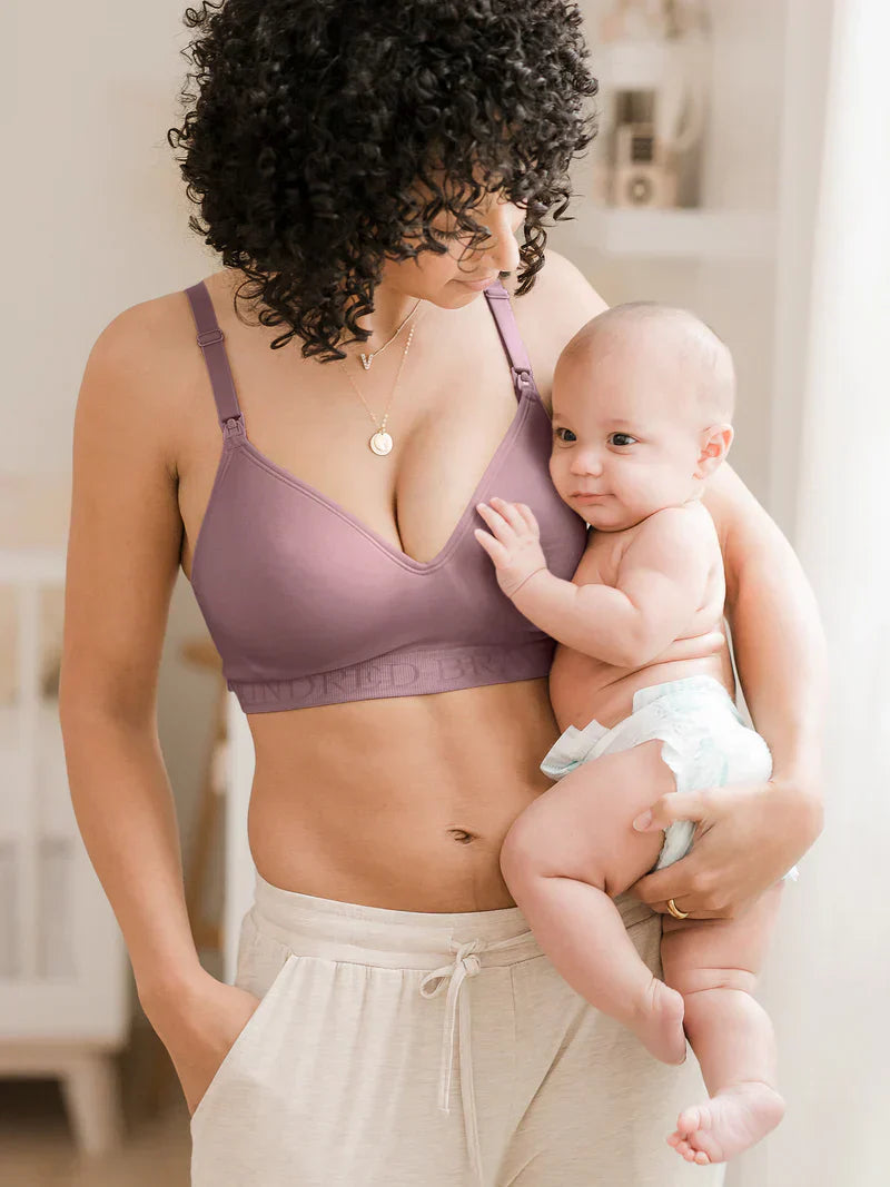 Why a Wireless Nursing Bra Is a Must-Have for New Moms
